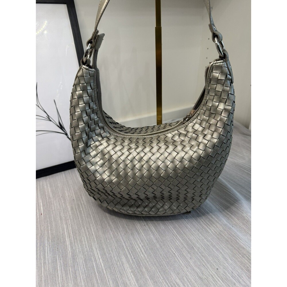 Relic Brand Leather Handbag pewter Purse Woven and Leather